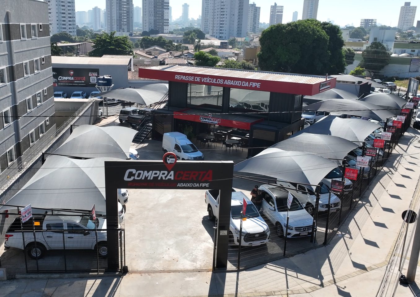 Fachada da loja Compra Certa Repasse em Goiânia